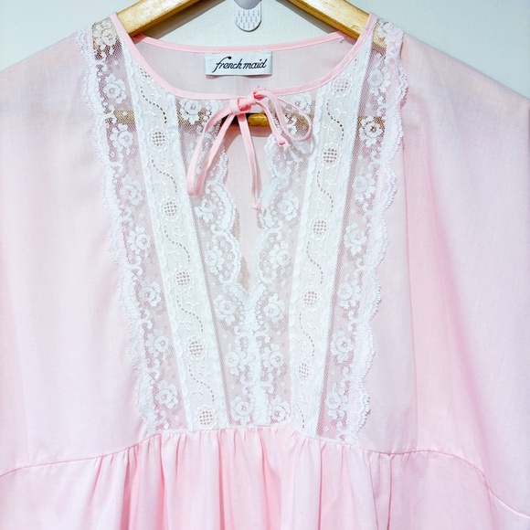 FRENCH MAID Vintage pink nightgown with lace - Picture 3 of 7